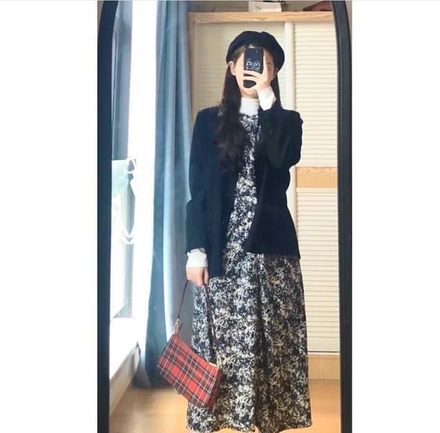 位小仙女们:“小白鞋”烂大街了,最近突然大火的“吸烟鞋”,怎么穿都好看