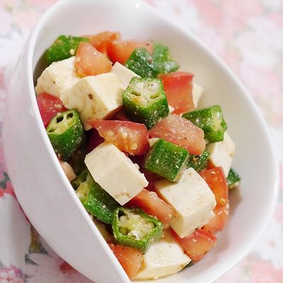  『色拉』秋葵豆腐番茄色拉