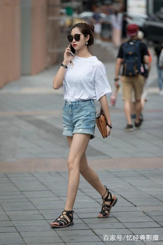 成都街拍:8款时尚的穿搭参考，学会了，让你的时刻都是美美哒
