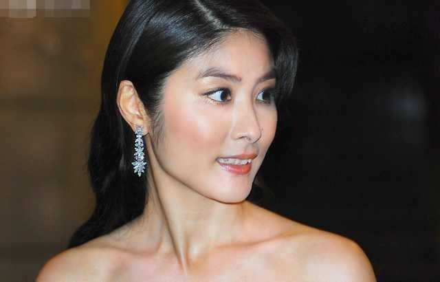『儿子』她含着金钥匙出生,身家百亿,人工授精生下的2个儿子现长成这样