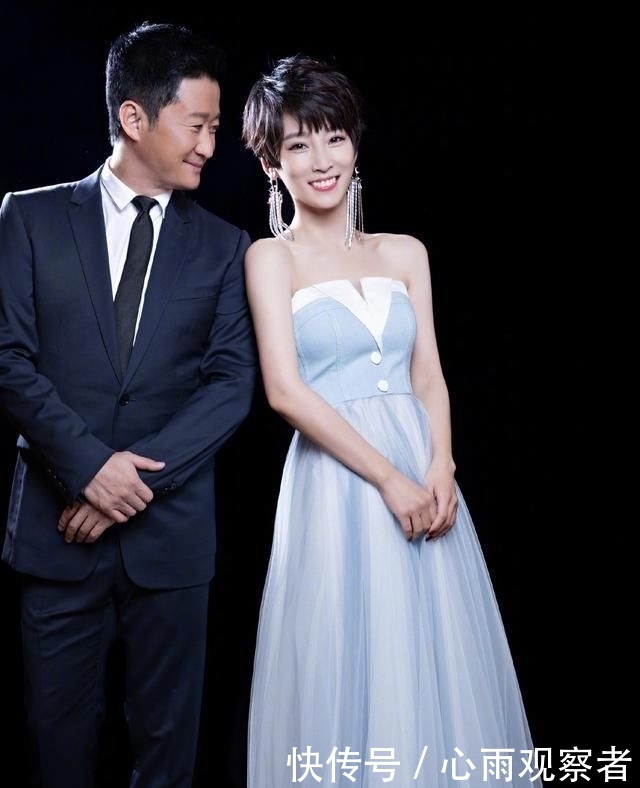  合体：吴京夫妇罕见合体，36岁谢楠穿薄纱裙好仙，两人差9岁甜蜜如热恋