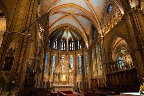 此国物价比西欧低一半，却比法国浪漫比瑞士美，让多少人想移民！