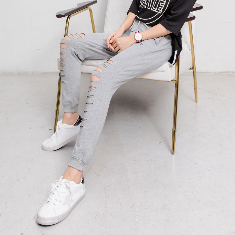 姑娘，紧身裤、打底裤早就过时了，瑜伽裤已霸道上位