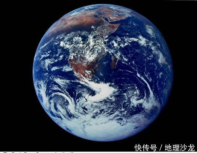 你知道微信打开时的地球图片是来自哪里的吗?