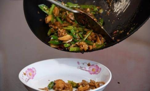  王大妈|河南农村夫妇养蜗牛20万只，每斤10元，年收入10多万元