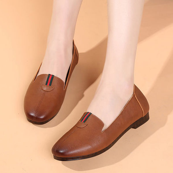 6070后笑了!让人爱不释手的女鞋出新款了，柔软百搭不累脚