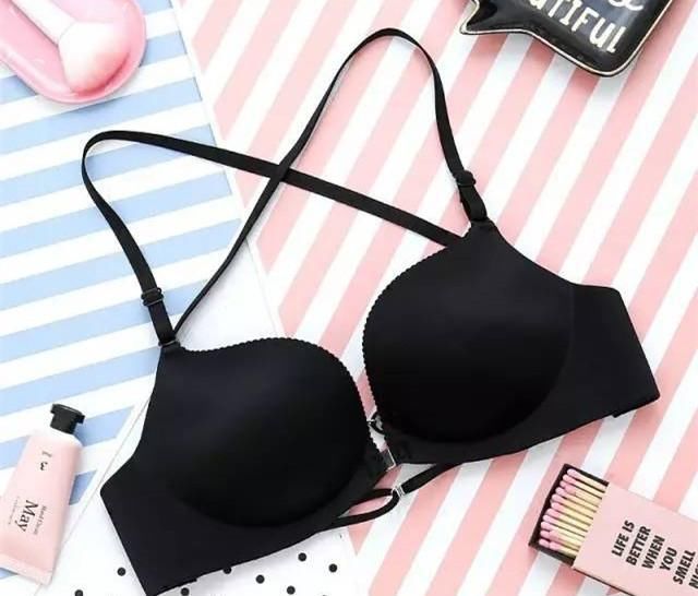 女生不穿“内衣”出门是什么样的体验？