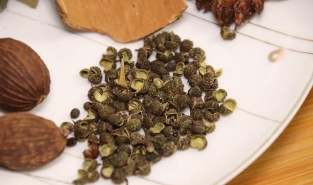  『食材做出美味』不管卤什么肉，只要放了6种香料，卤出的肉又香又入味