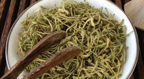 金银花■这花特像金银花,但是有毒,看见一定躲着走!