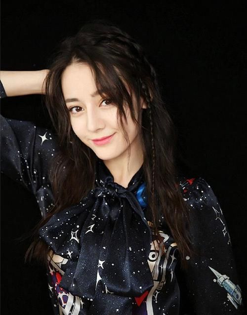  『马尾』女生别只知道扎马尾！跟着明星学编发，时髦又洋气，轻松减龄10岁