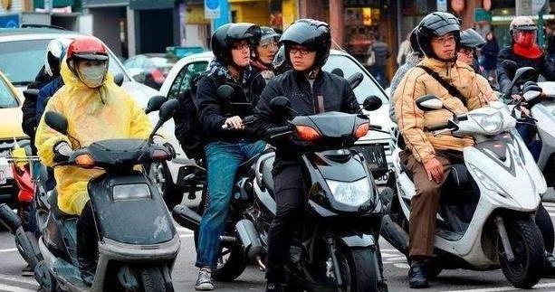 重庆被称为“摩托之都”, 摩托保有量过百万, 为何却没“禁摩”?
