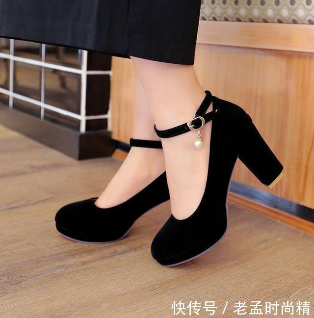 优雅:时髦优雅的高跟鞋,显高又有女人味,你有吗?