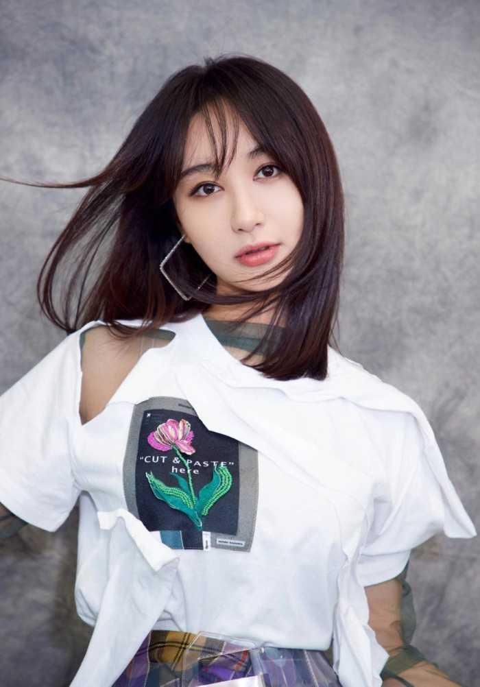 曾和黄晓明谈恋爱, 被baby踩着上位, 如今风格变化惊艳网友!