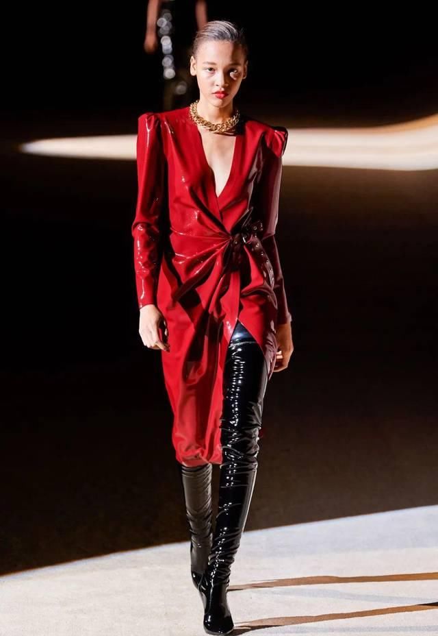  『系列』一场关于女性自我解放的革命：Saint Laurent 2020秋冬时装系列！