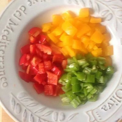  小饼：彩椒牛肉杂粮小饼