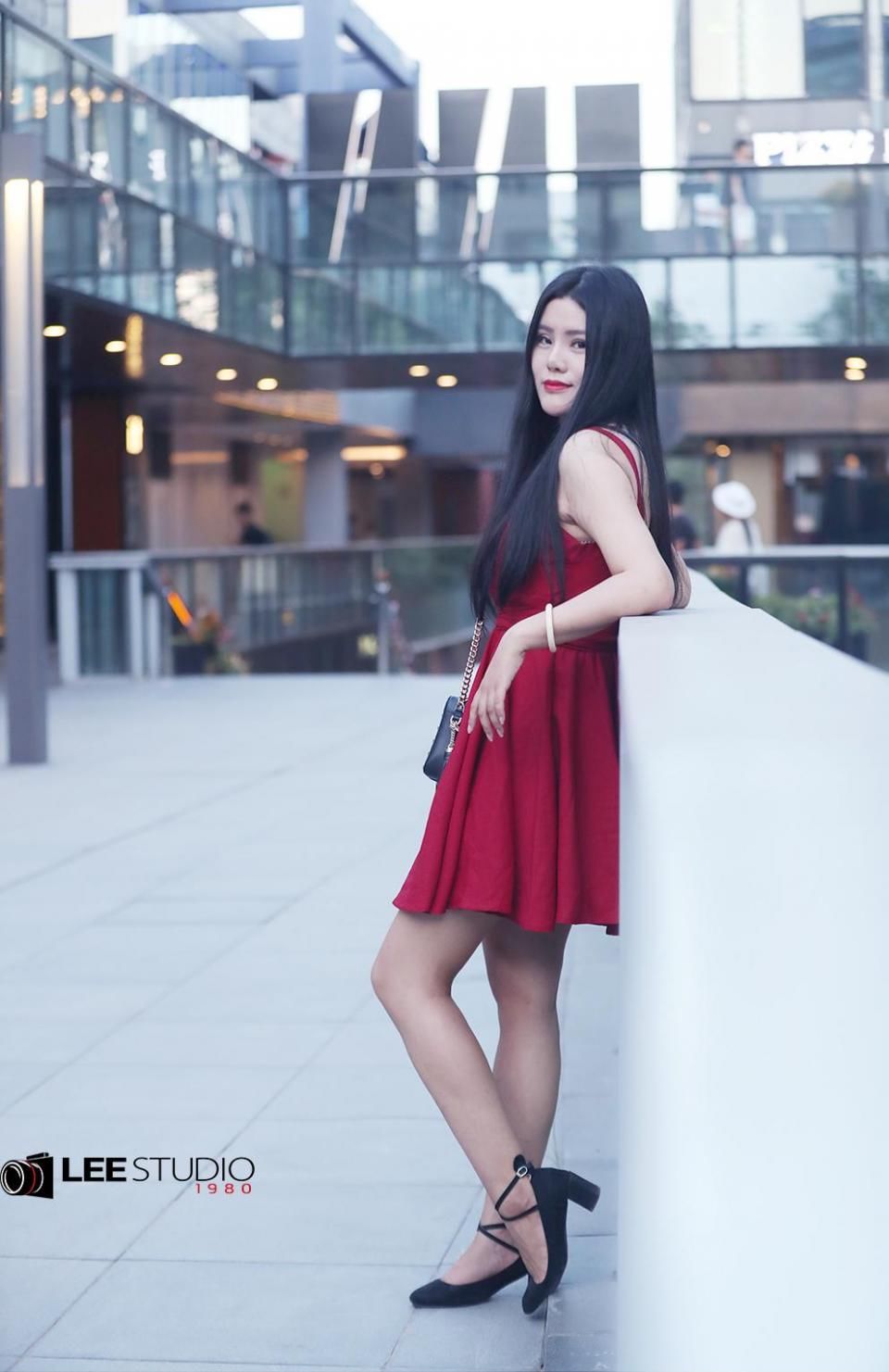 怎样才能才能图6的小姐姐，这几位美女太会搭配衣服了撩到