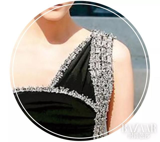 塞纳河倒映的Chanel高定,流淌的是左岸的旧时光