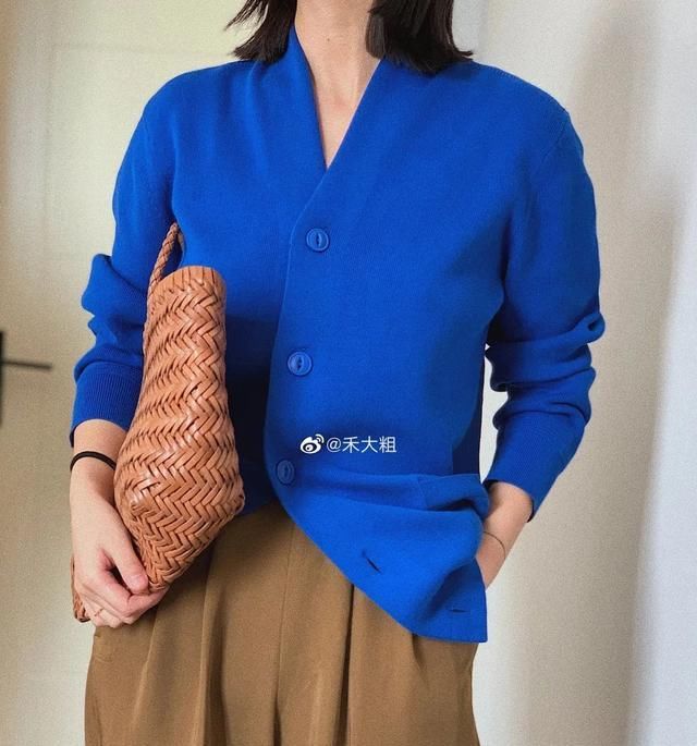  「气质」人人都有的针织衫,春夏如何穿出时髦感?气质又减龄!