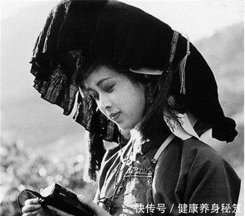  「忧患」美国人拍摄的1998年广西女孩 想不到98年的广西女孩那么