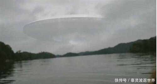  [天空]四川眉山惊现不明飞行物