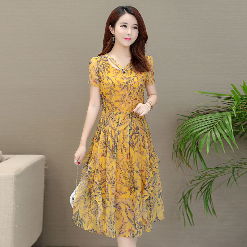 太美了!不骗你!穿这些连衣裙,瞬间迷倒一大片!奔4女人别错过