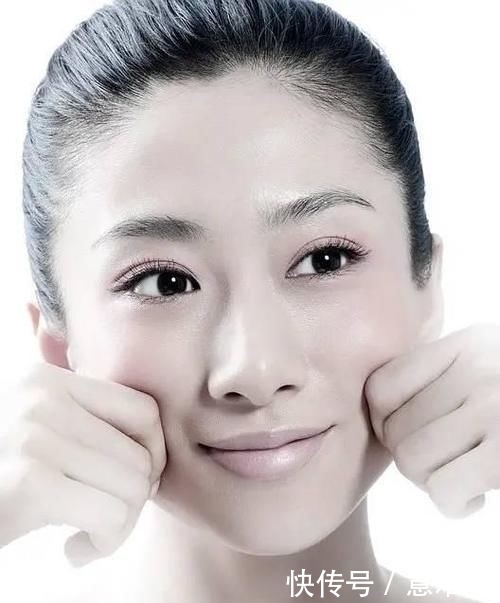 #低调#41岁刘思彤,出道22年形象多姿,如今低调嫁圈外富豪很幸福