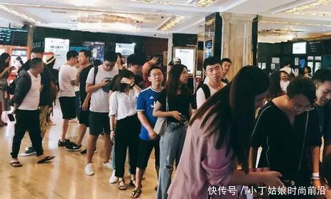 包臀裙的性感魅力，让女人的气质与美丽更加增长几分！