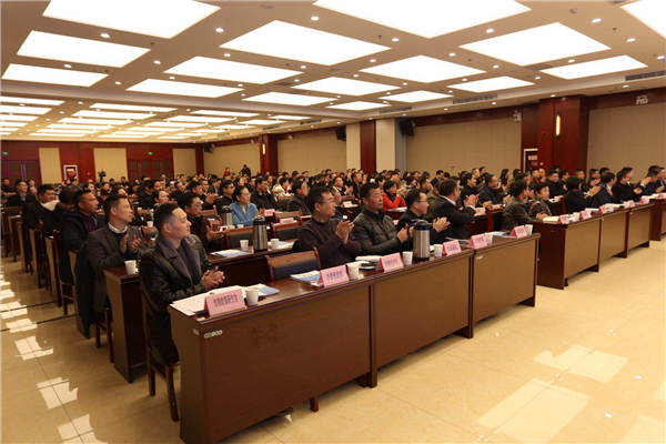 王本周在安康青创协会2017总结会上做了7531