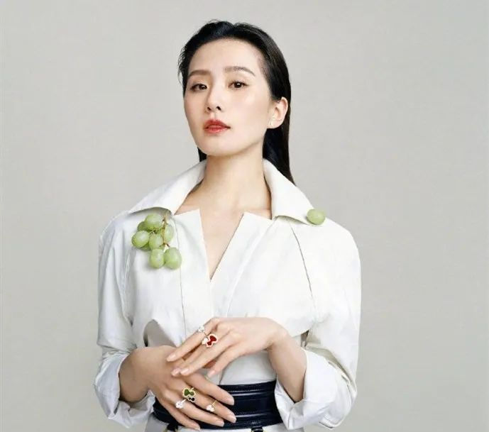  【宽皮带】什么颜色的皮带百搭?棕色衣服搭配什么腰带