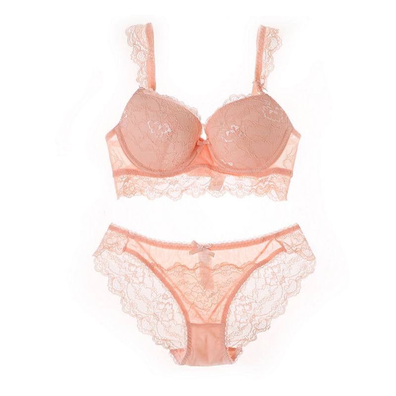 老式套装已过时,今年超流行蕾丝款式,性感迷人不束缚