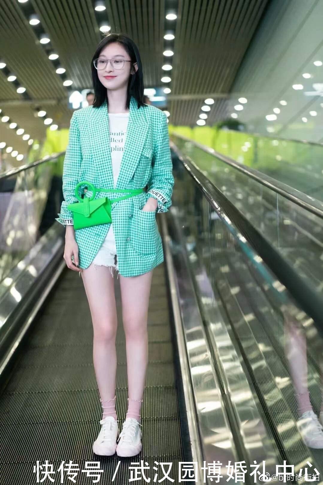 『选择一些』2020春夏交替季节,西装外套这么穿搭美到范规!
