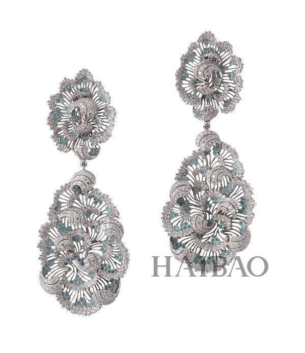 这届世界杯，球星太太们不遗余力地给球迷们好好上了一堂时尚配饰