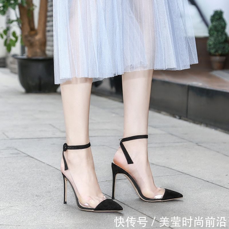 透明元素高跟凉鞋,定义不一样的时尚