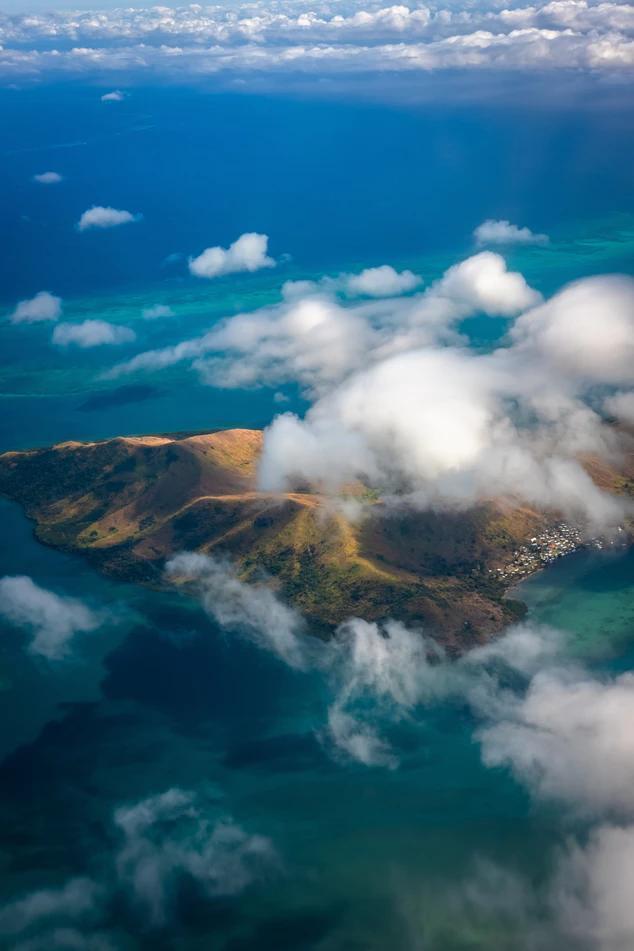 最先看到太阳光的岛屿，空气没有一点污染，躺在地上都脏不了衣服