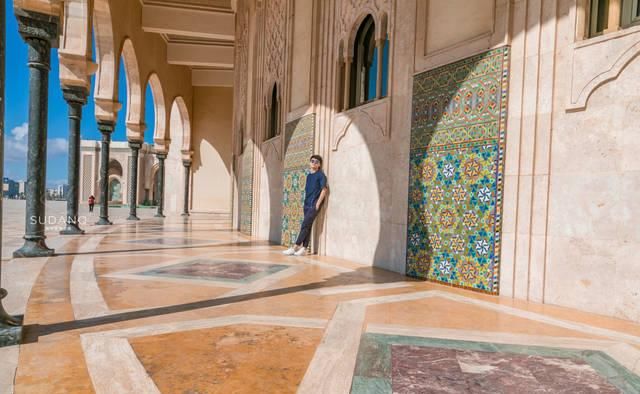 为了国王的梦,3万工人移沙填海,耗资5亿多美元建海上清真寺