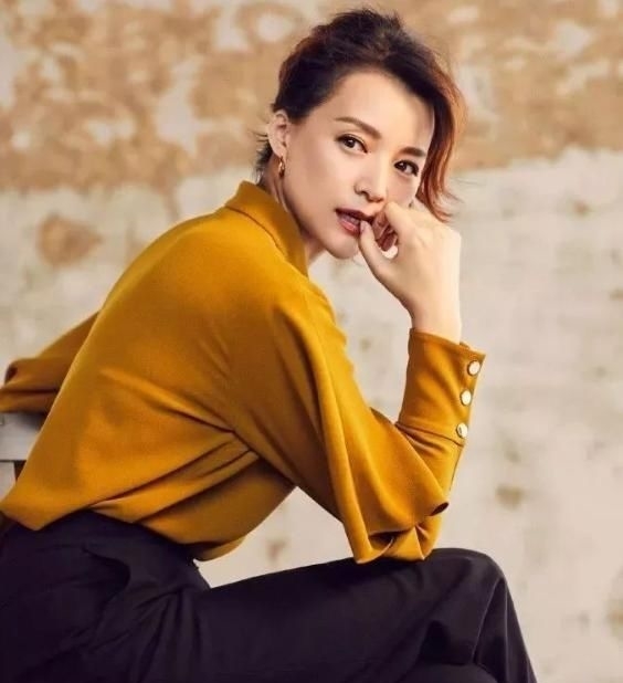  【分半钟】15岁“被逼”打工，37岁成一姐，嫁真爱当后妈，董卿其实很“飙”