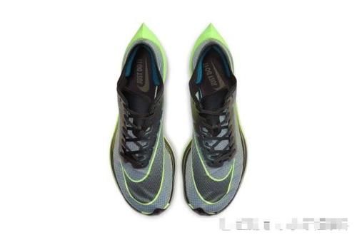  「NEXT」Nike NEXT％跑鞋，又来新配色，什么也阻挡不了这双跑鞋啊！