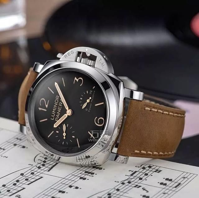 男人40 买欧米茄还是沛纳海？