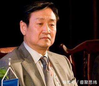 [兄弟俩]被同父异母的弟弟比下去，兄弟俩至今未见面，宋丹丹怒斥前夫英达