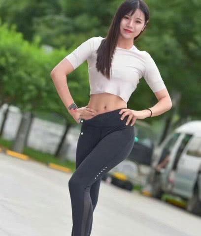 潮流有范的打底裤,显得美观优雅又有档次!