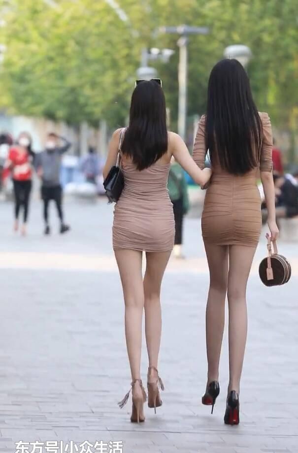  『风格』街拍：都市女郎的造型，一米六的身高能穿出一米八的个