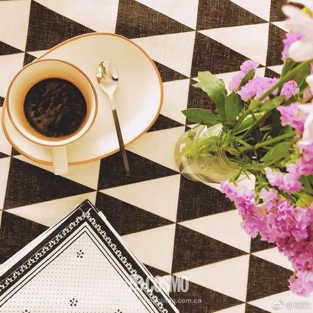 乐活家|为了造型夯，我学窦靖童把水杯挂腰上呦!