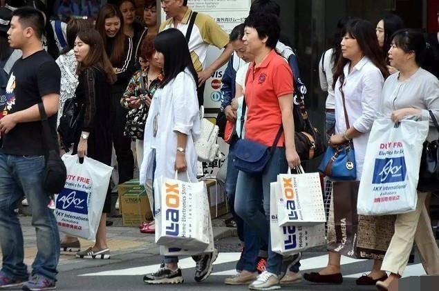 日本人向中国游客道歉,没素质的是韩国人,韩国