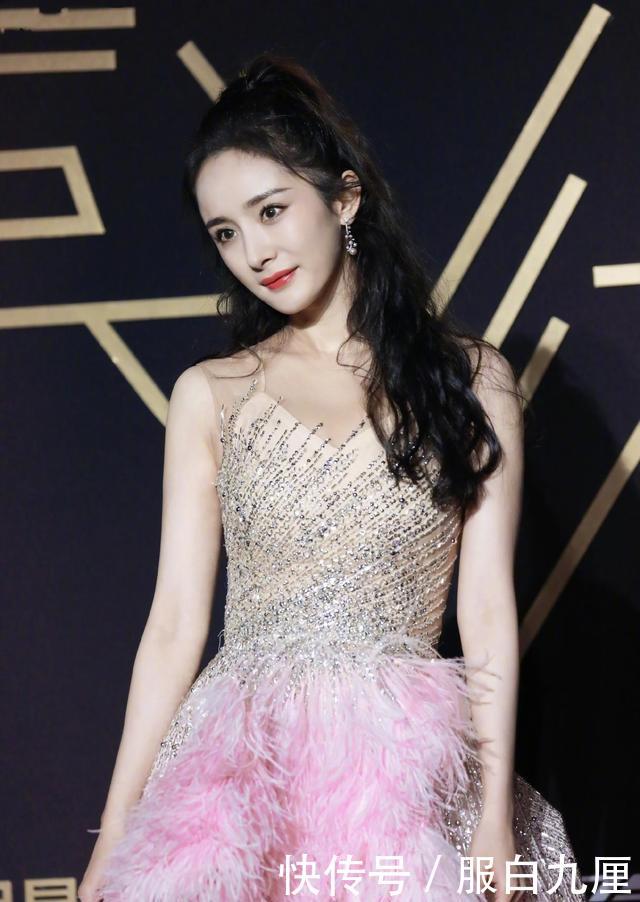  『气质』女生不管什么身材，穿裙子记住''4不要''，显胖还显矮，很没气质
