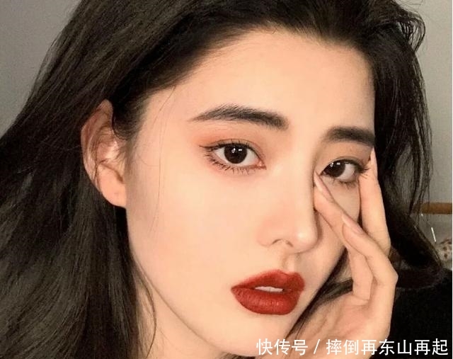  『口红是否过期』你的口红过期了吗？从这几点就能看出来，别傻傻一直涂了