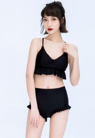 比基尼泳衣小姐姐，亭亭玉立的身材，优雅出众