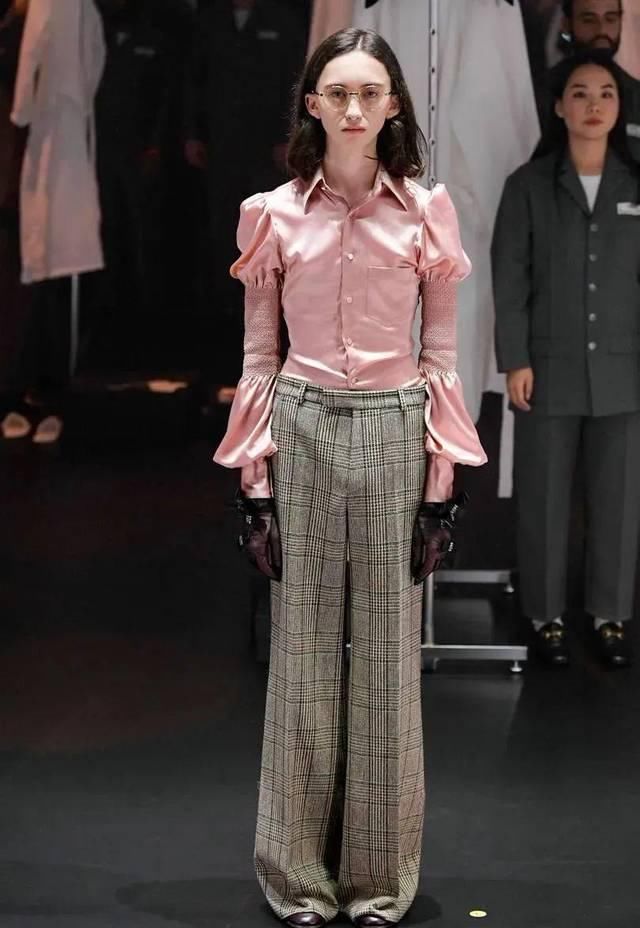「时装画技法」开春最火的时髦单品!春暖花开,自带仙气的“泡泡袖”奔你而来