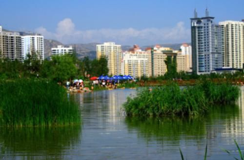  数量：国内这个很少让人提起的省会，人口数量众多，这个城市是