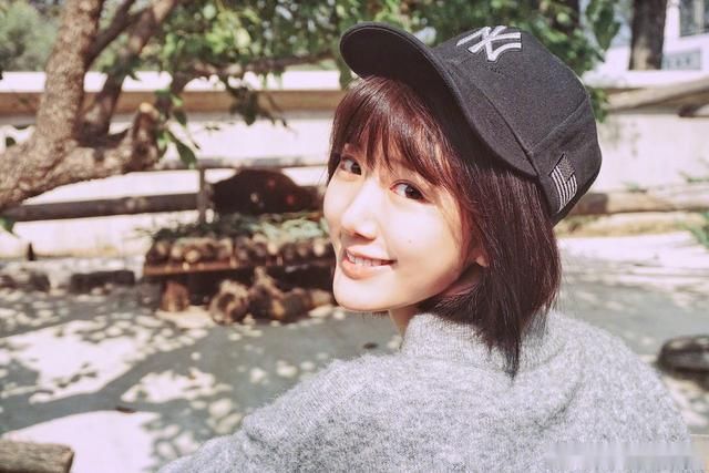 毛晓彤爸爸起诉她弃养生父？！网友：又出来一个害女儿的畜生