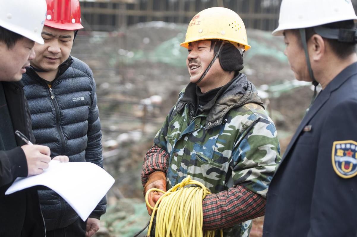  [有钱人]在农村，靠打工一年净存5万的家庭，算有钱人吗？农民的